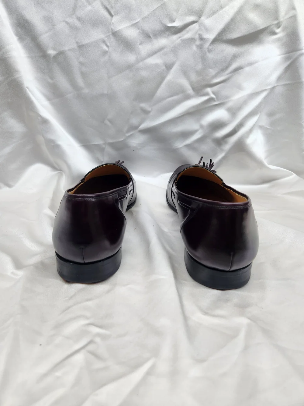 Magnanni polished leather
